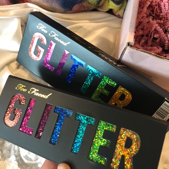 Too Faced Other - Too Faced Glitter Bomb eyeshadow palette ✨